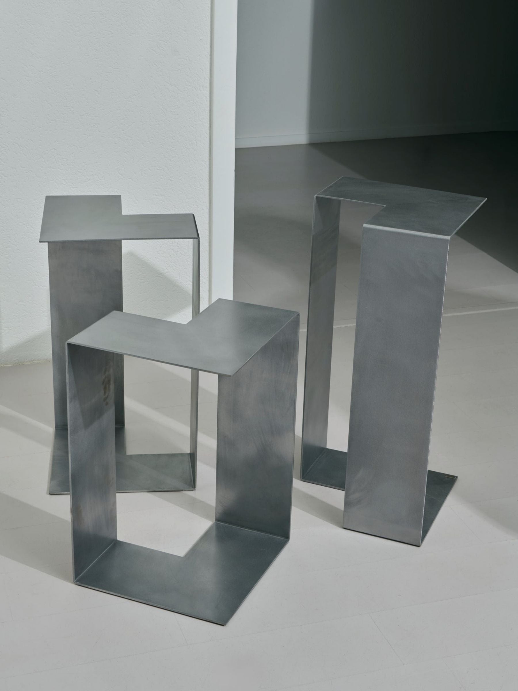 SIROKRIS aluminium display pedestals.